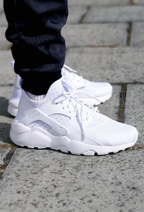 nike huarache white men's